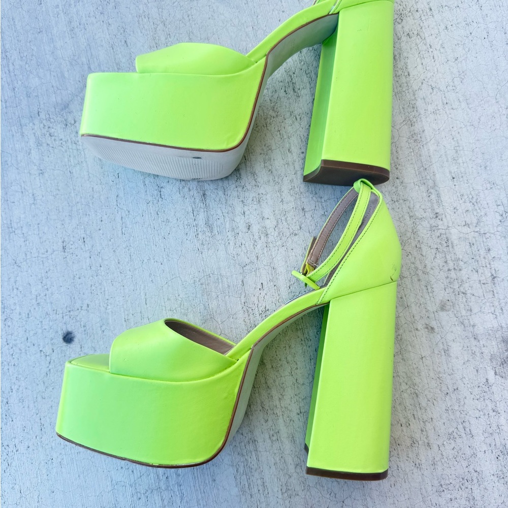 Steve Madden Neon Lime Platform Sandals - Picture 3 of 4